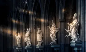 cathedral 7827172 1920