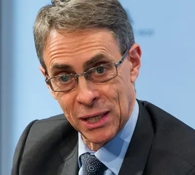 Photo of Kenneth Roth