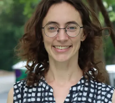 Photo of Miriam Schoenfield