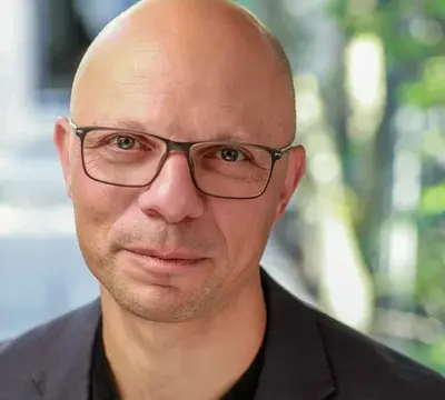 Photo of Alastair Santhouse
