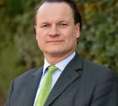 Photo of Edward Harcourt