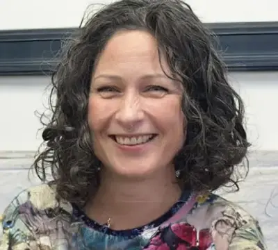 Photo of Rebecca Roache