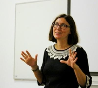 Photo of Lisa Bortolotti