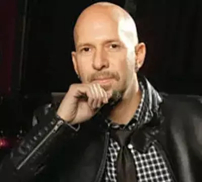Photo of Neil Strauss
